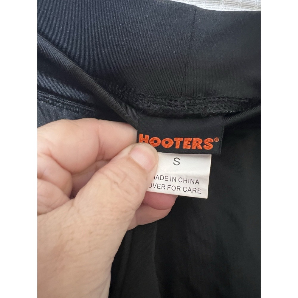 Hooters Women’s Elastic Waist Uniform Shorts Black Size Small Polyester Cosplay - Picture 4 of 5